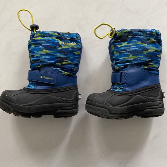 Toddler Columbia size 10 winter boots - Picture 3 of 6